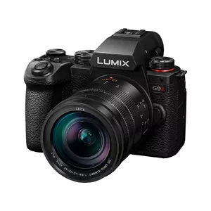 Panasonic Lumix G9 II + 12-60mm F2.8-4.0 25.21 MP Live MOS 11552 x 8672 pixels Black