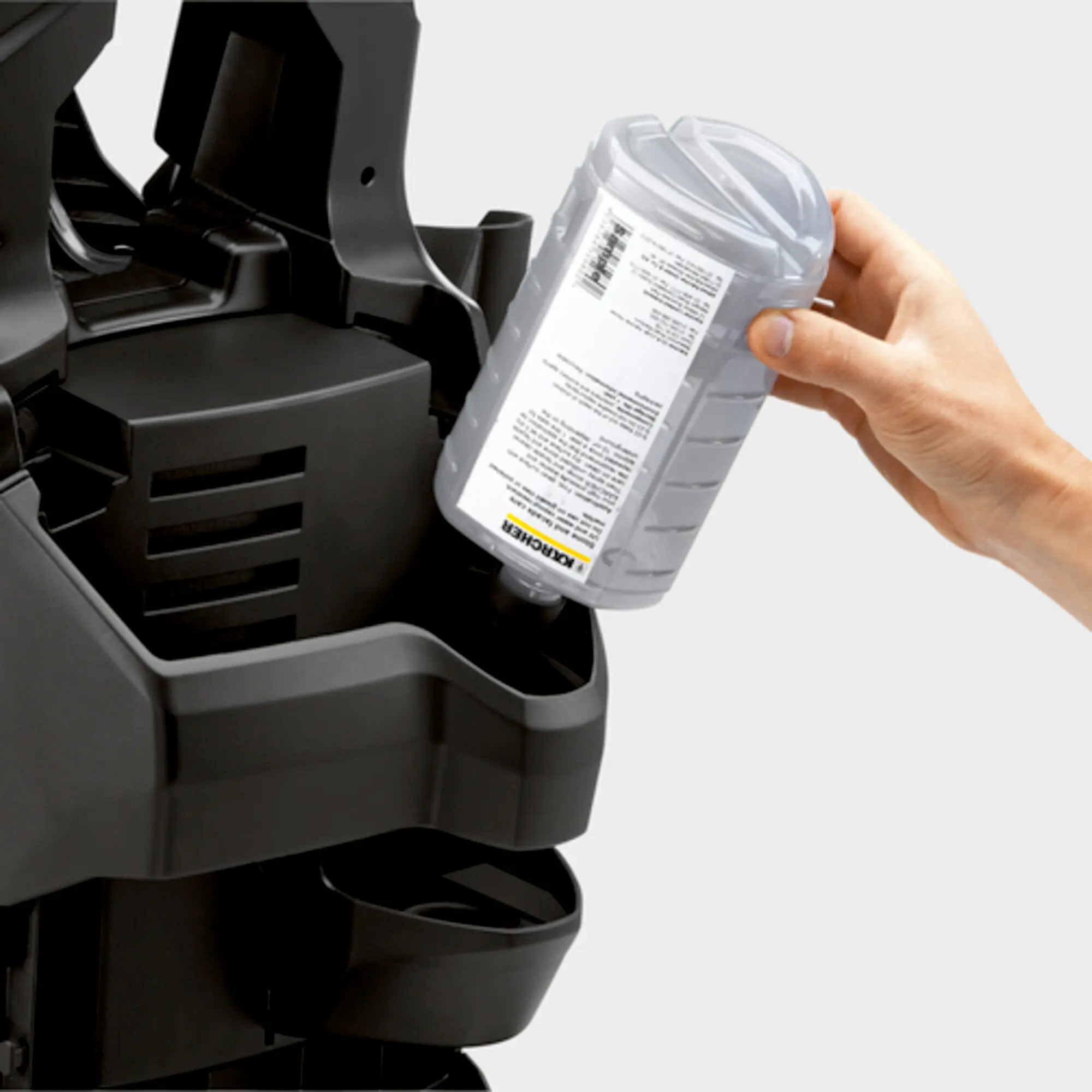 Plug ’n’ Clean detergent system