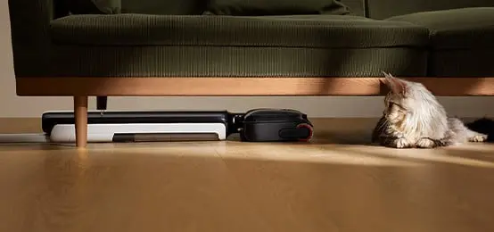 Dreame G12 Pro tīra zem dīvāna