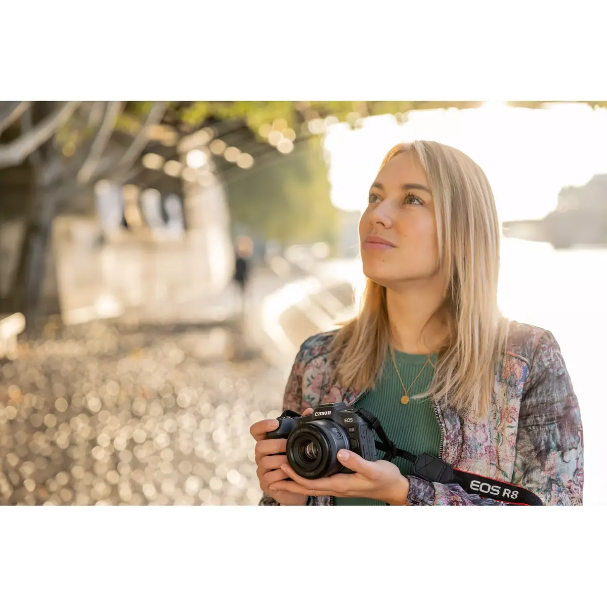 MILC Canon EOS R8 Photo 9