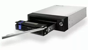 3.5" SATA korpuss Icy Dock MB876SK-B Photo 2