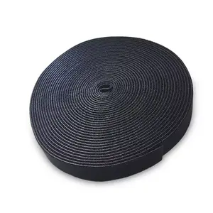 Kabeļu apvalks SAVIO OC-01/B — Velcro lente 10 m × 20 mm, melna