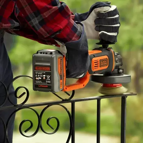 Угловая шлифмашина Black & Decker BCG720M1-QW Photo 8