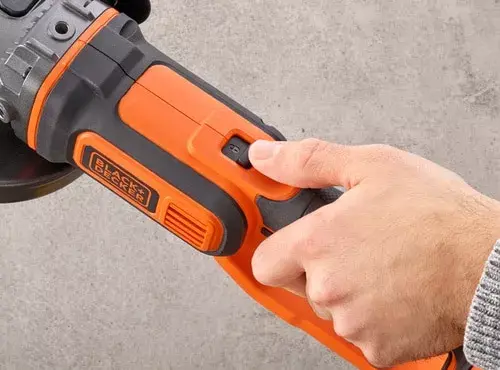 Угловая шлифмашина Black & Decker BCG720M1-QW Photo 12