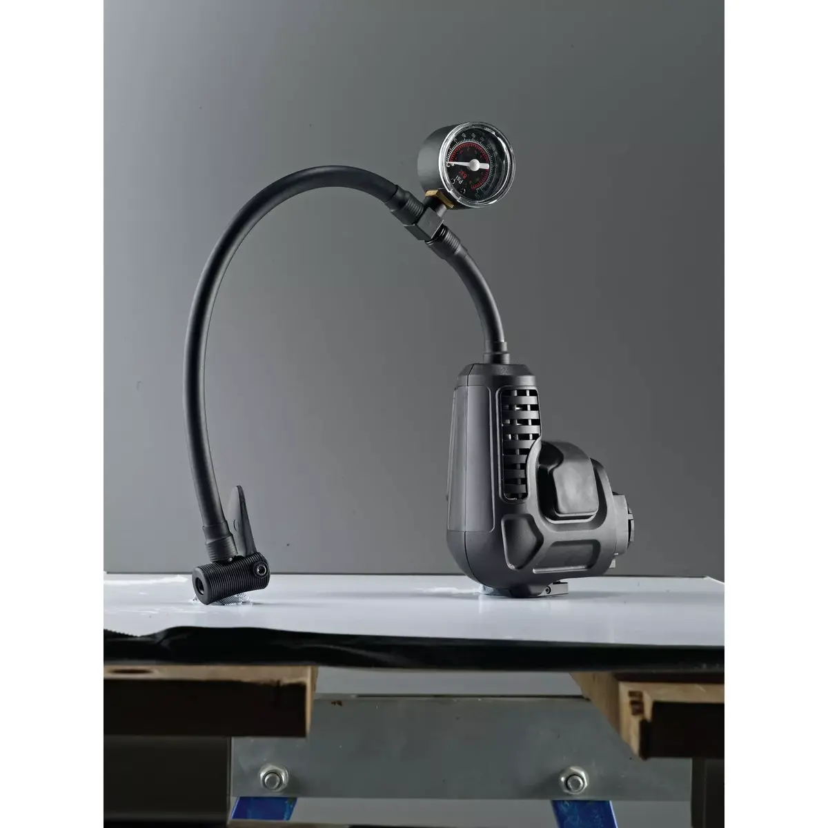 Осциллирующий инструмент Black & Decker MT218K-QW Photo 14