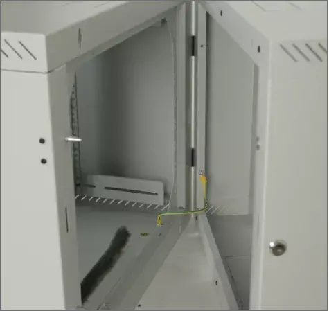 Настенный шкаф Triton Triton 19" Rack Wall-mount 4U/500 Photo 3