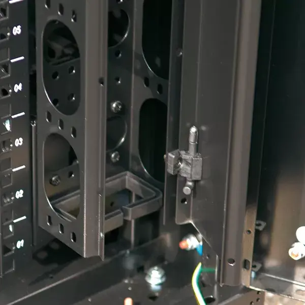 Network Cabinet VALUE 42U Photo 5