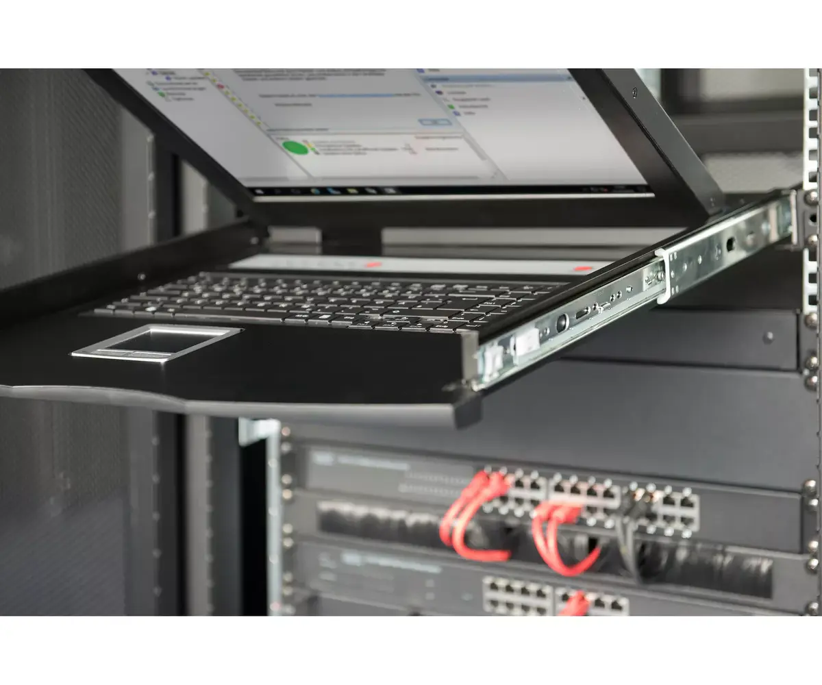 KVM консоль Digitus 19" LCD 16-Port VGA Photo 17