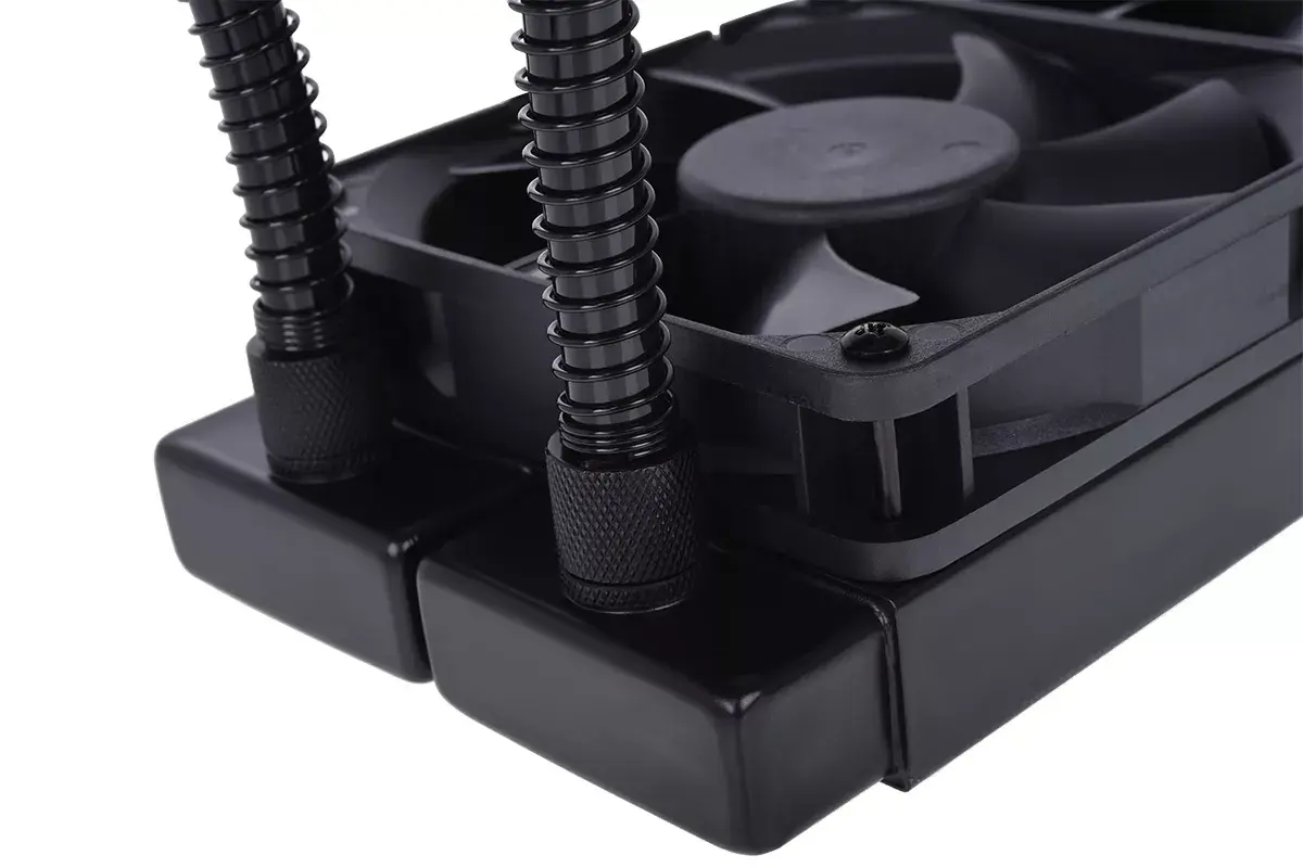 Система жидкостного охлаждения Alphacool Eisbaer LT360 Photo 9