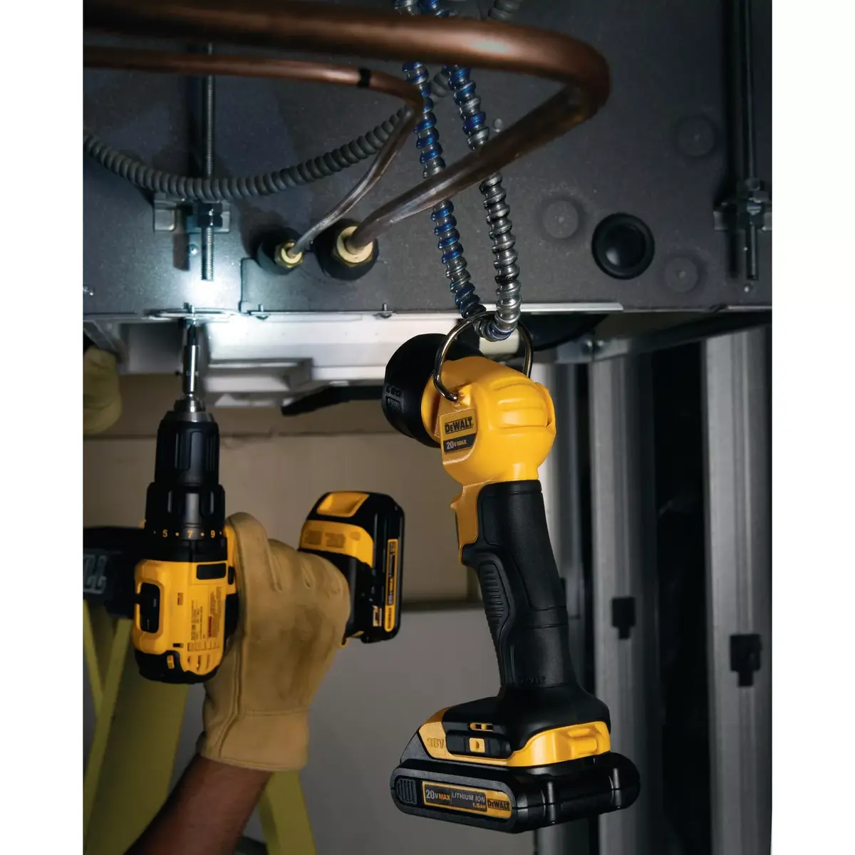 Brīvi stāvošs darba apgaismojums DeWALT DCL040 Photo 7