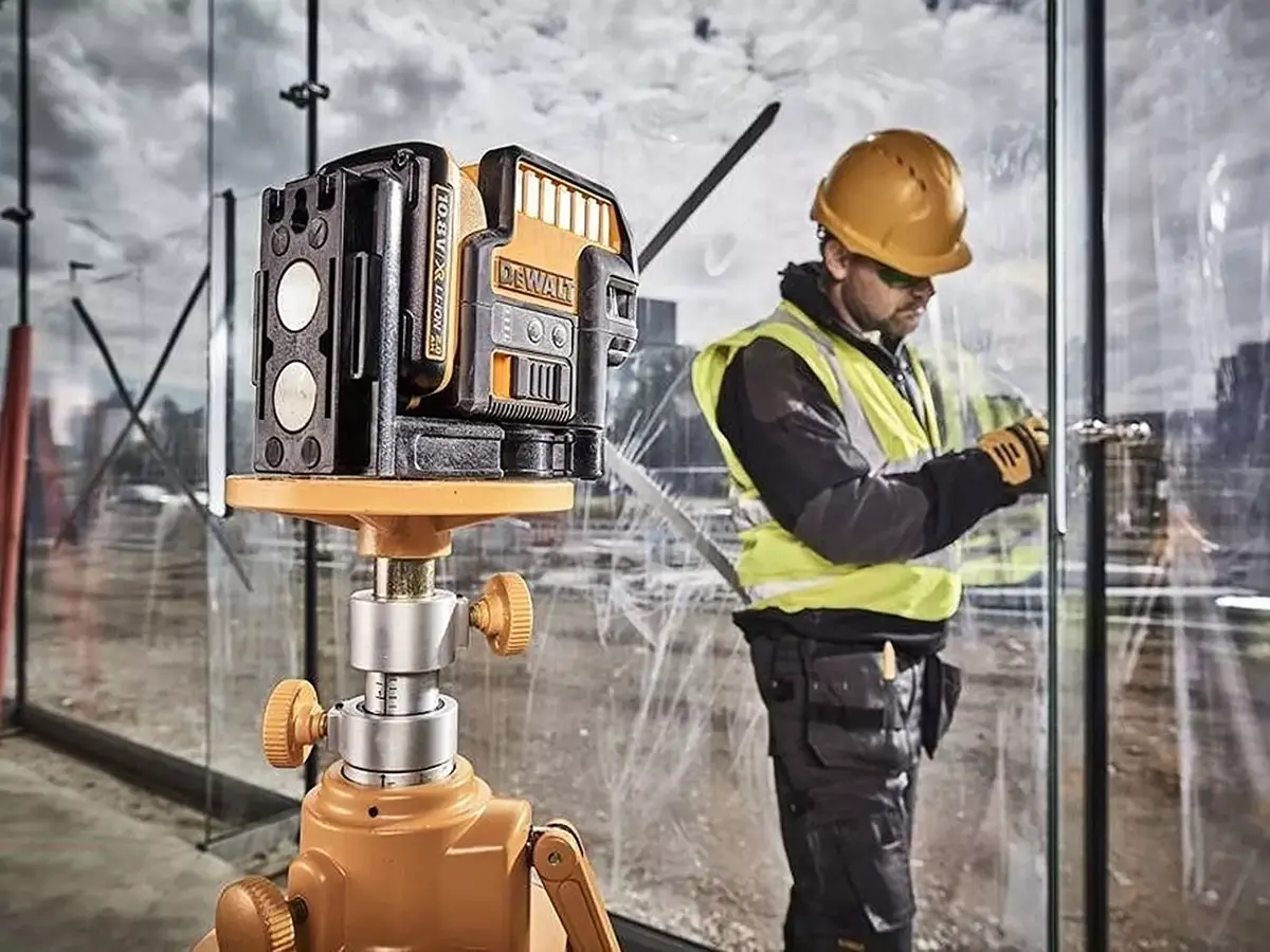 DeWalt DCE0825D1G-QW laser level Photo 4