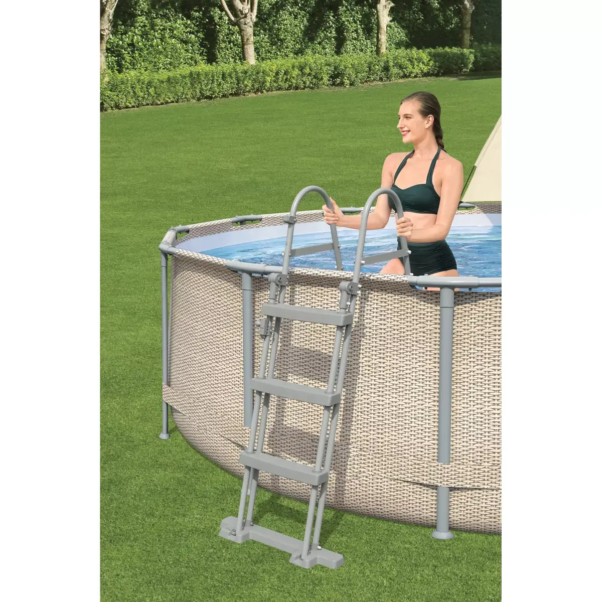 Bestway Power Steel 13' x 42" framed pool Photo 5