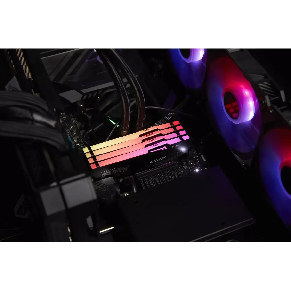 Atmiņa Kingston Technology 32GB FURY Beast Photo 8