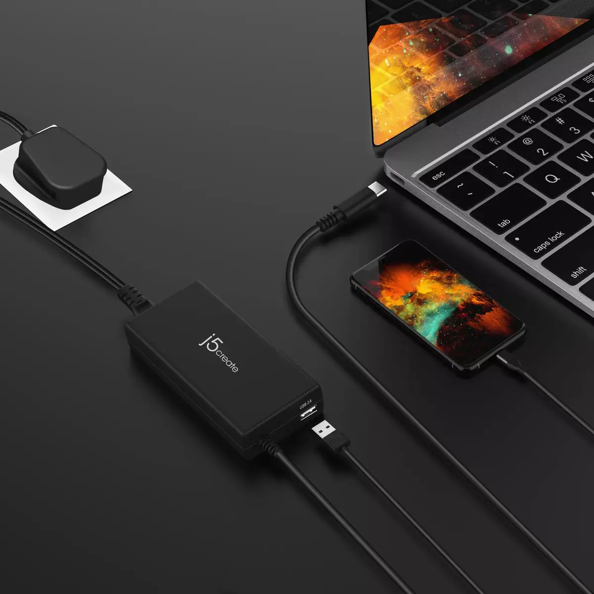 j5 create JUP2290C-FN 100W USB-C lādētājs Photo 4