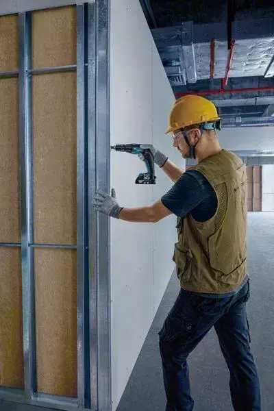 Электрическая отвертка Bosch GTB185-LI Photo 4