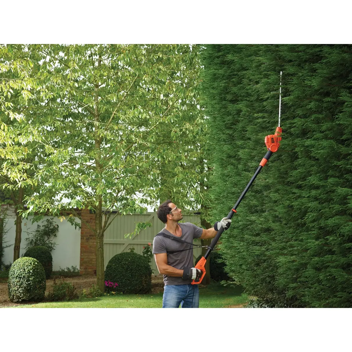 Power hedge trimmer Black & Decker PH5551-QS Photo 2