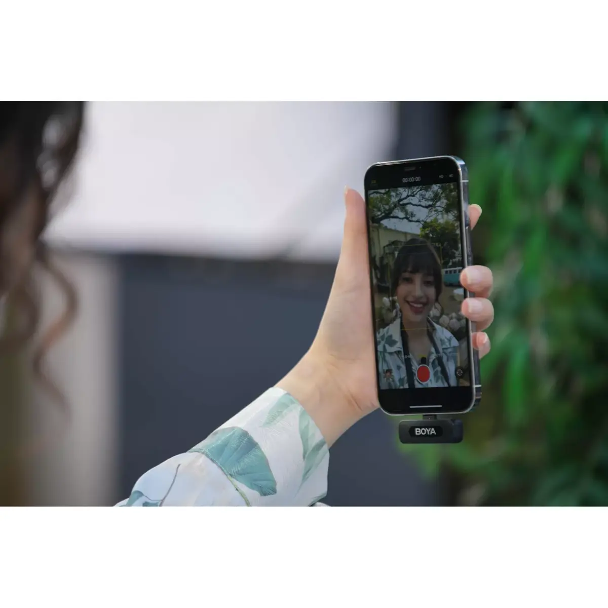 Wireless microphone Boya BY-V1 Lightning V2.0 Photo 15