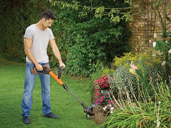 Триммер Black & Decker STC1840EPC 18 V Photo 3