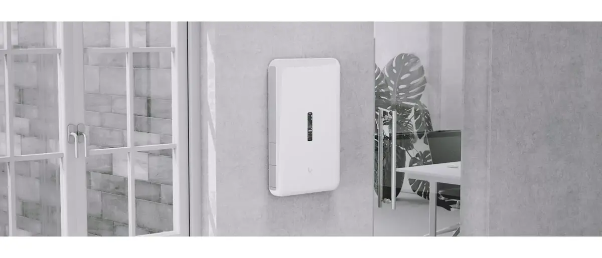 Ubiquiti Dream Wall gateway/controller Photo 2