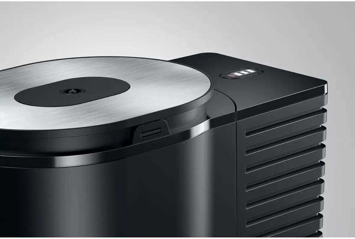 Piena tvertne JURA Cool Control Black Photo 5