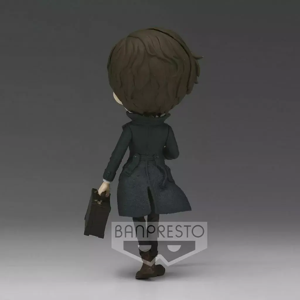 Bandai Q Posket Newt Scamander II A action figure Photo 2