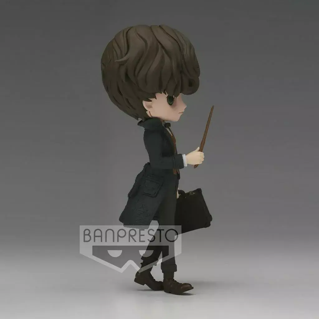Bandai Q Posket Newt Scamander II A action figure Photo 4
