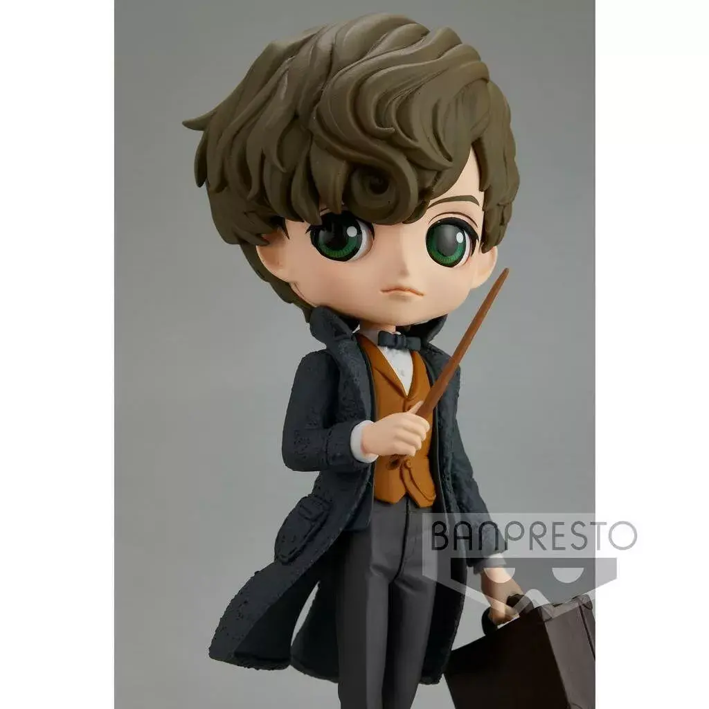 Bandai Q Posket Newt Scamander II A action figure Photo 5