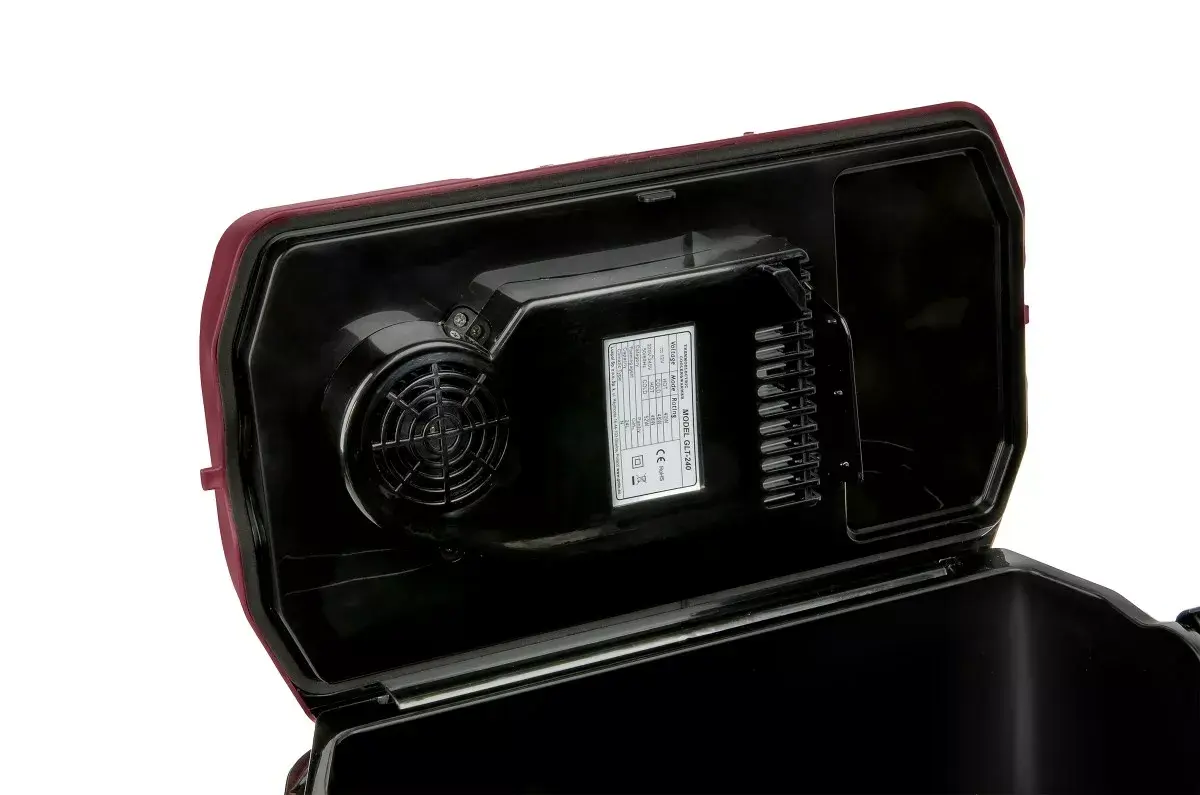 GOTIE GLT-240B portable tourist fridge Photo 6