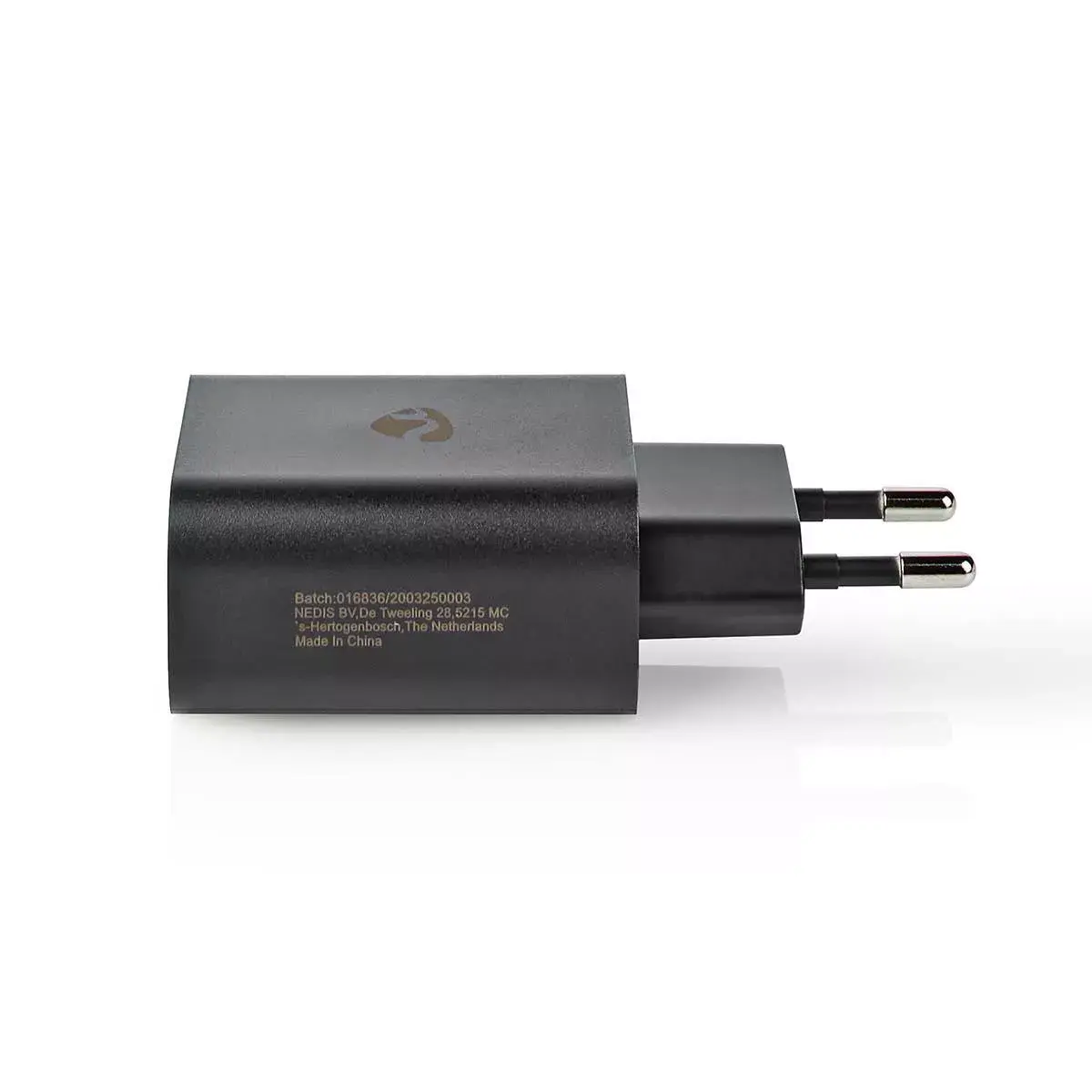 Nedis WCQC402ABK mobile device charger Photo 4