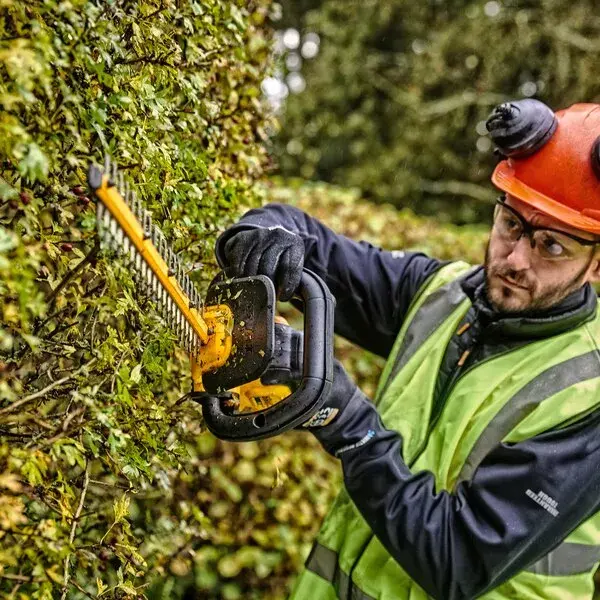 Jaudīgs dzīvžogu šķēres DeWALT DCMHT563N-XJ Photo 6