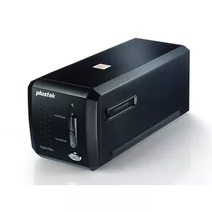 Film/slide scanner PLUSTEK OpticFilm 8200i SE — 7200 x 7200 DPI, CCD, USB 2.0, 36.8 x 25.4 mm max scan