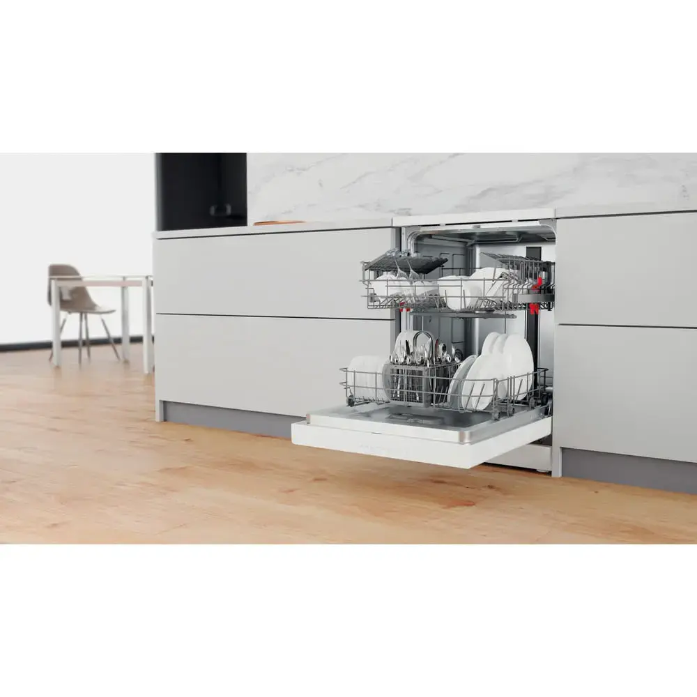Whirlpool W2FHD624 Freestanding Dishwasher Photo 4