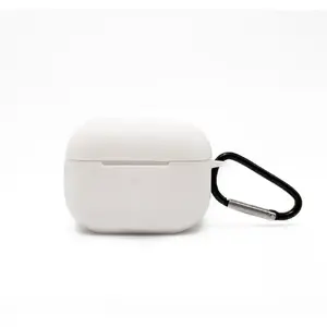 Силиконовый чехол Evelatus для Apple AirPods 3 — белый