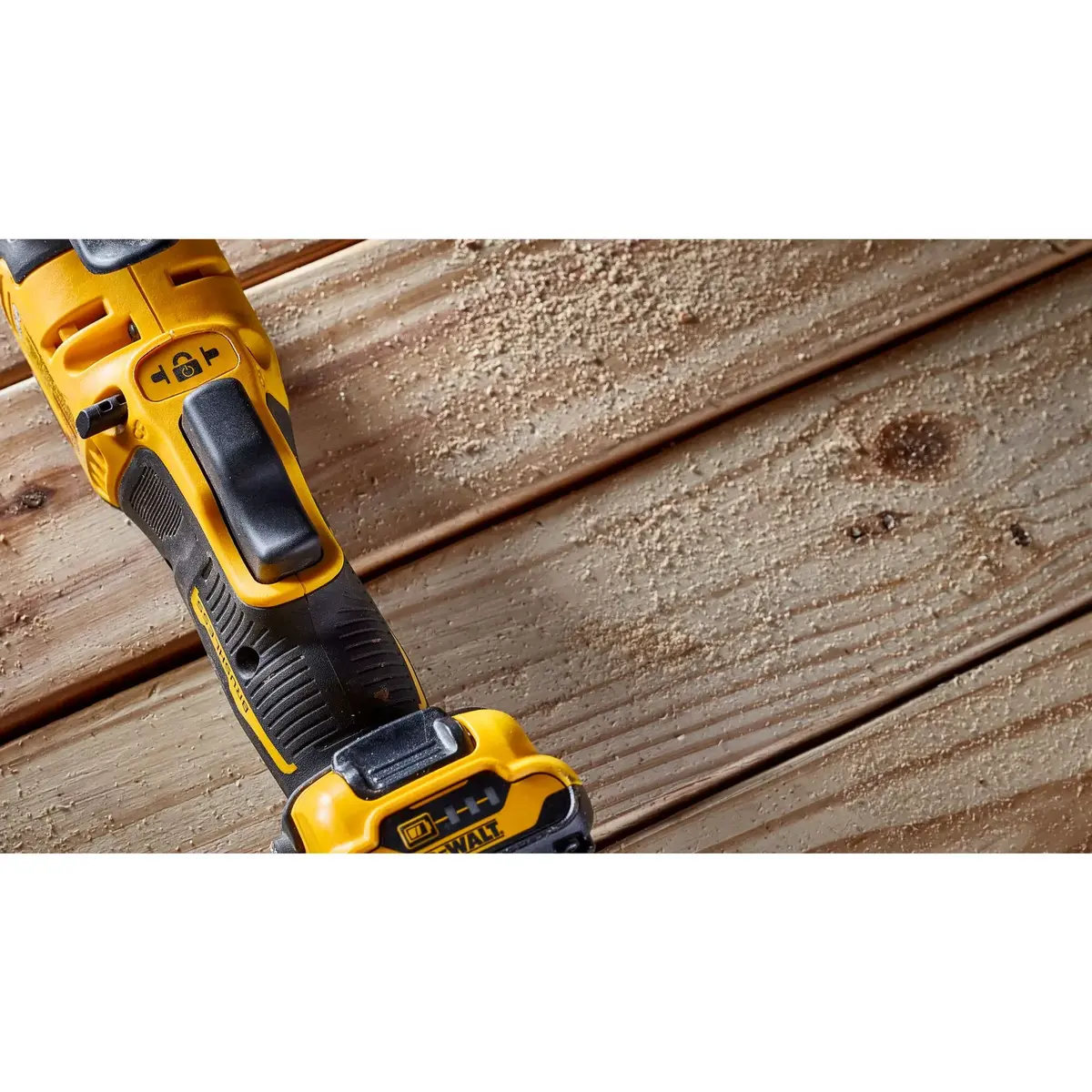 Oscilējošais daudzfunkcionālais instruments DeWALT DCS353N-XJ Photo 9