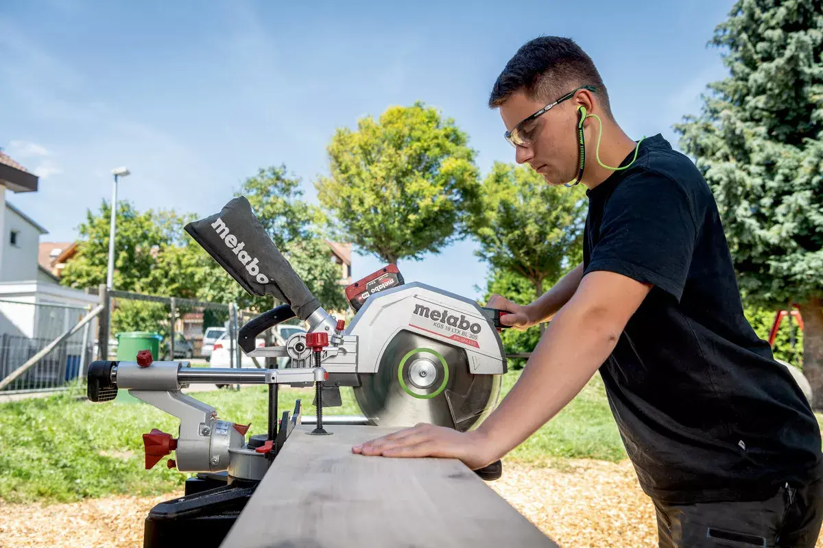 Пила Metabo KGS 18 LTX BL 305 Photo 4