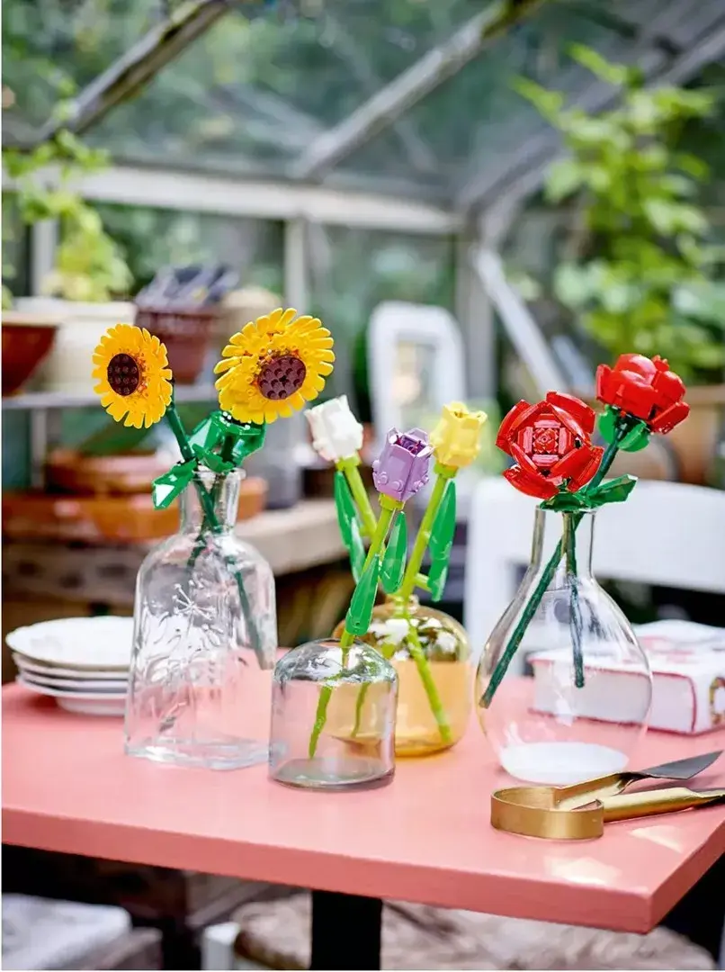 LEGO 40524 Iconic Sunflowers building set Photo 5