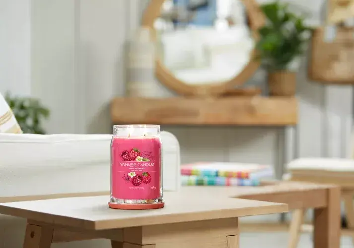 Vaska svece Yankee Candle 1701375E Cylinder Raspberry Crimson Photo 2