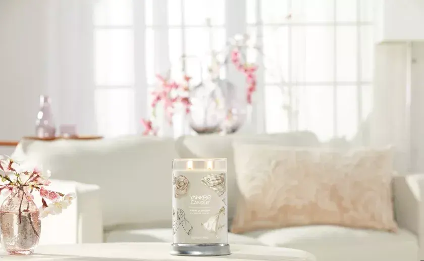 Yankee Candle цилиндрическая восковая свеча 1724370E Photo 2