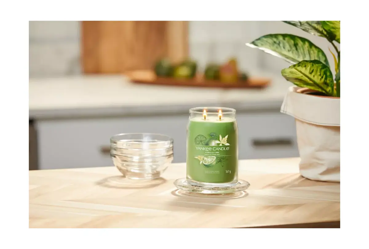 Vaska svece Yankee Candle Signature Laims Vanilija Zaļš Photo 2