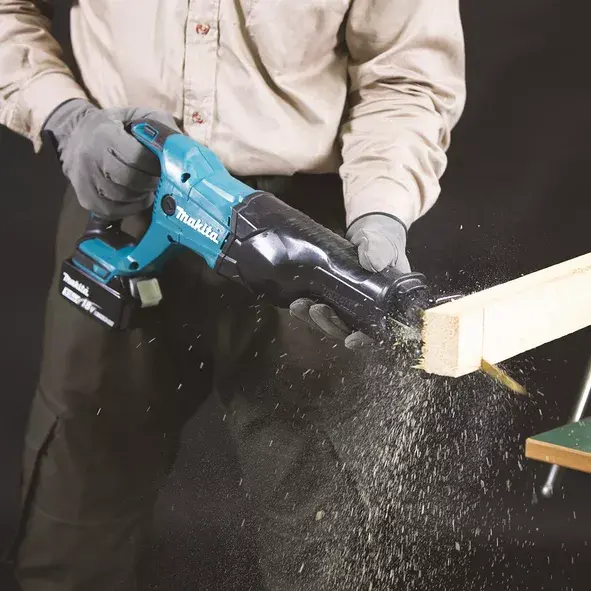 Пила Makita DJR186Z Photo 2