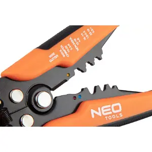 Cable stripper NEO tools 01-540, depth 200 mm, weight 318 g, single piece