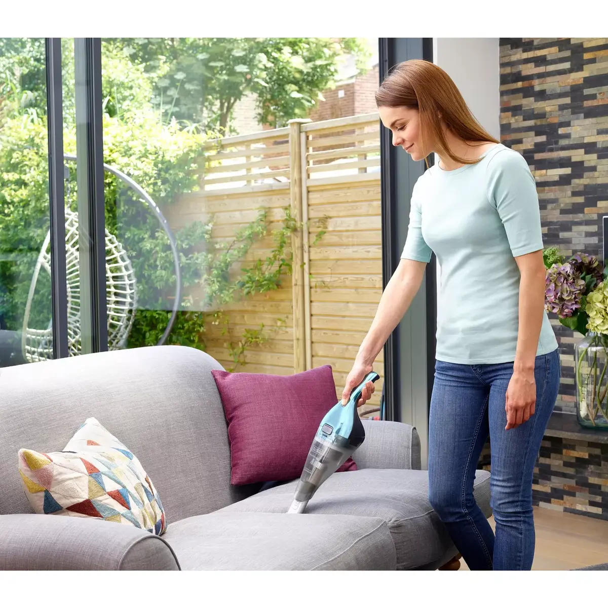 Портативный пылесос Black & Decker NVC220WBC-QW Photo 8