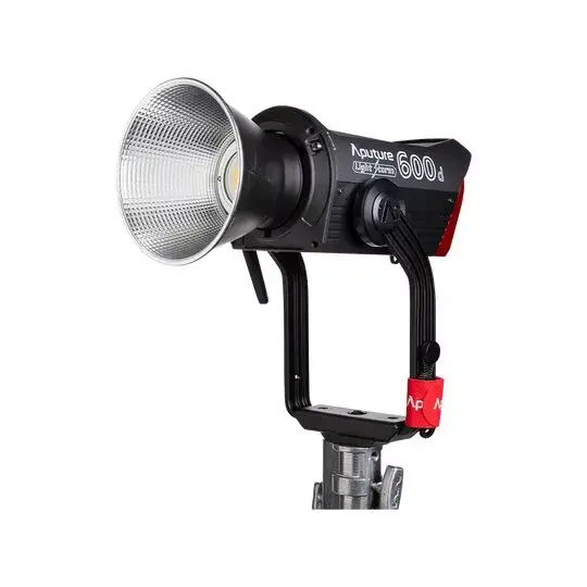 Aputure LS 600D V-mount LED gaisma Photo 3