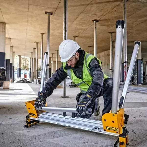 Стойка для торцовочной пилы DeWalt DE7033 Photo 2