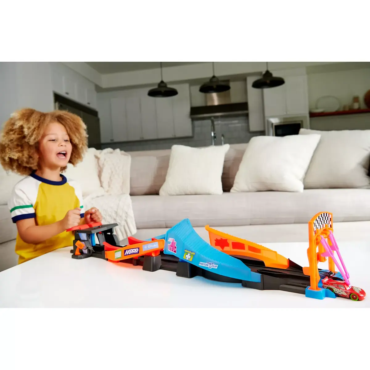 Игровой набор Mattel Disney Pixar Cars Glow Racers Launch & Criss-Cross Photo 10