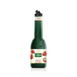 Cocktail syrup Teisseire Strawberry 1 L bottle — strawberry-flavored syrup for drinks and desserts