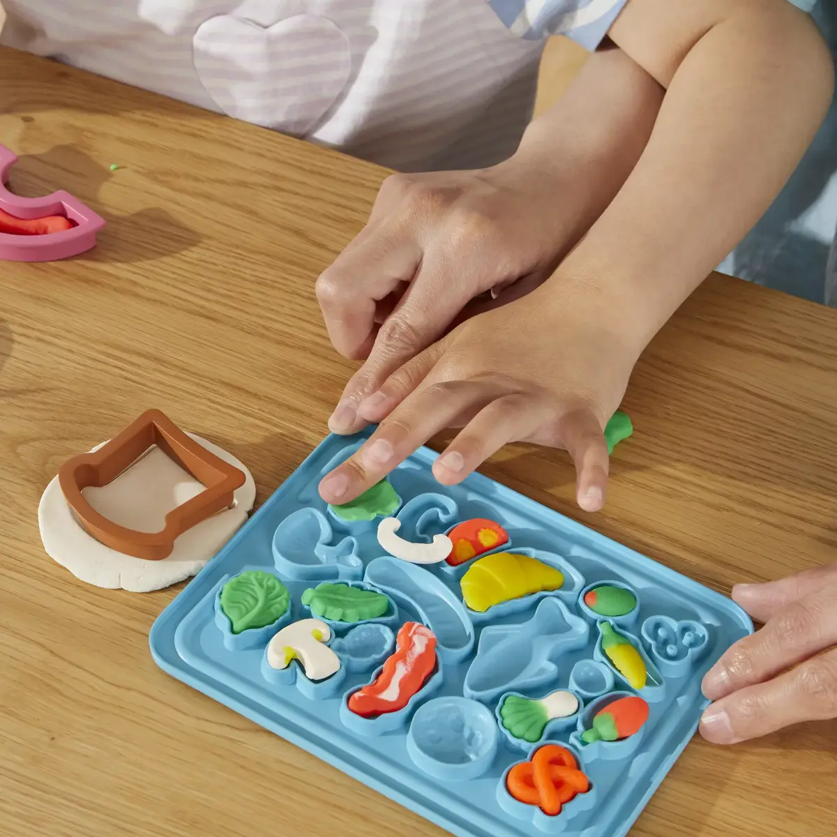 Игровой набор Play-Doh Little Chef Starter Set Photo 4