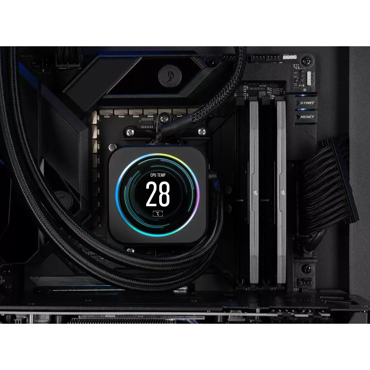 Модуль памяти Corsair 64ГБ CMK64GX5M4B6000Z36 Photo 5