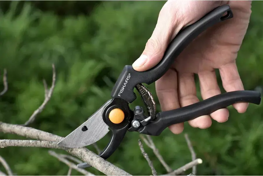 Секатор Fiskars 111960 Photo 3