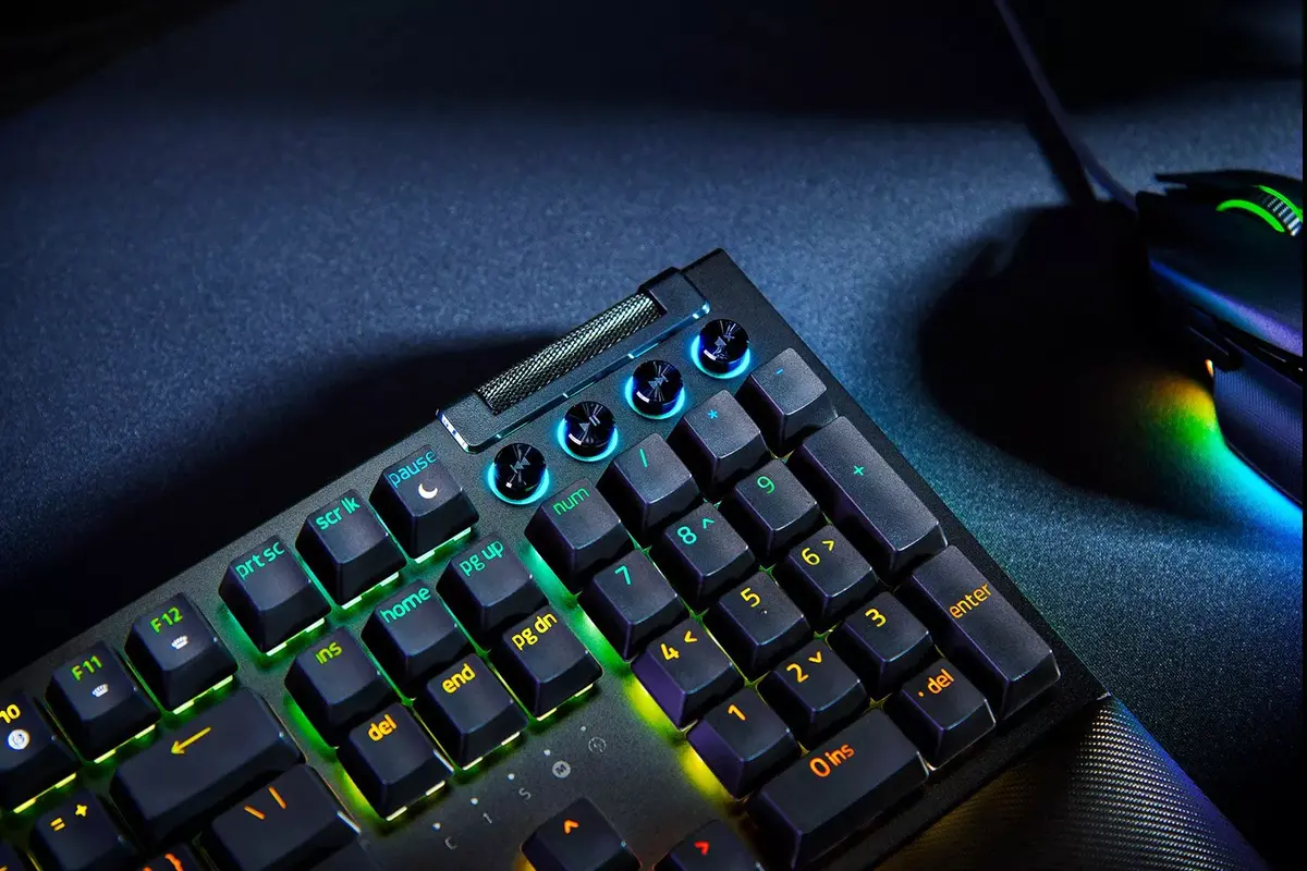 Клавиатура Razer BlackWidow V4 Photo 5